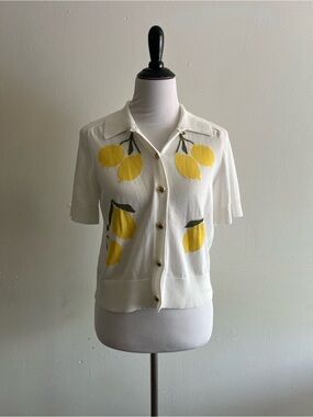 Button-Down Short Sleeve Knit Top with Yellow Lemon Motif